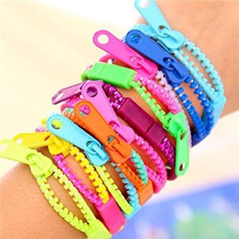 GELANG ZIPPER PADA DISPLAY (96 pcs)