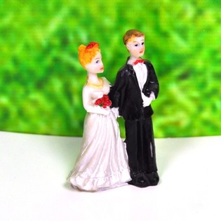 Hiasan Kue Pengantin Pajangan Pasangan Nikah 8 cm (10 pcs)
