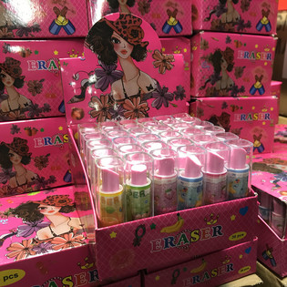 PERMEN KARET LIPSTIK DALAM DISPLAY (36 pcs)