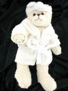 Boneka Beruang dengan Jubah Mandi