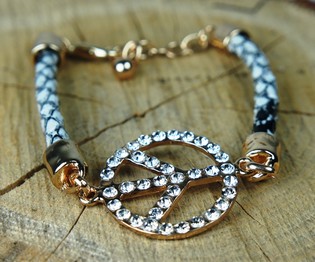 Gelang Gaya Ibiza dengan Simbol Perdamaian Hitam/Putih (1 pc)
