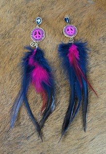 Anting Bulu Ungu (1 pcs)