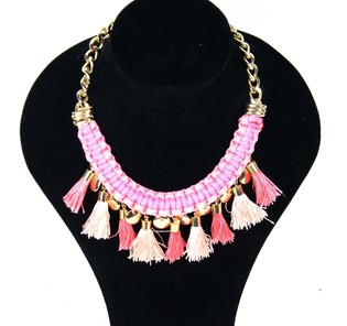 Kalung Mewah Gaya Ibiza dengan Rumbai Merah Muda (1 pcs)