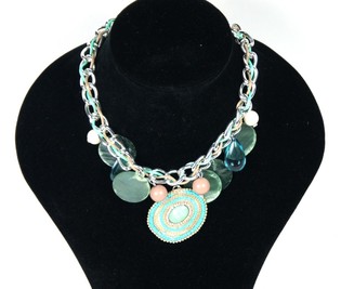 Kalung LOOOK Hijau (1 pcs)