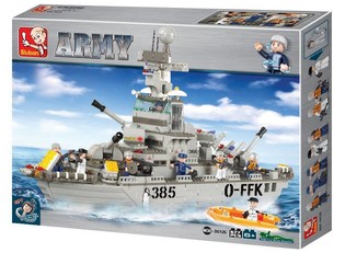 Kapal Penjelajah Militer Sluban M38-B0126 (1 pcs)