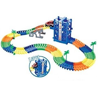 Set Lintasan Balap MAGIC ROAD dengan Mobil Glow in the Dark & Lift, 136 Pcs