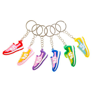 Gantungan Kunci Sepatu Olahraga - Mix Warna (48 pcs)