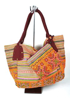 Tas Brocante B-Fair Besar Merah - Tas Bahu Tenun Bordir Buatan Tangan
